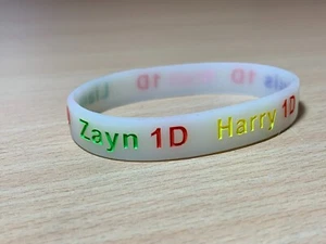 One Direction Harry Zayn Niall Louis Liam 1D Wristband White Rubber Bracelet New - Picture 1 of 3