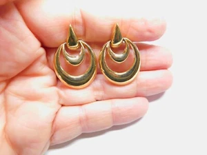 Signierte Napier Double goldfarbene Metallschlaufe Klopfer Clip On Ohrringe Vintage - Bild 1 von 5