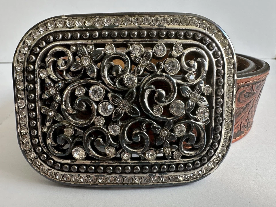 Cinturón de cuero marrón para mujer ARIAT plateado estrás hebilla de relleno talla M LEER Foto 1 de 4