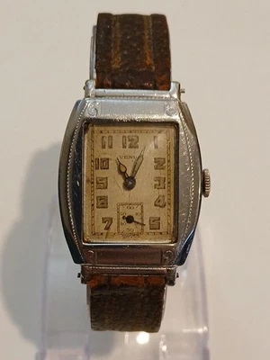 Vintage Venus 15 Jewel Mechanical Watch, For Parts Or Repair, Good Balance, - Image 1 of 4