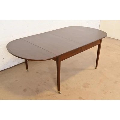 Mesa de comedor Baker Furniture Federal con bandas de caoba hoja caída, recién acabada Foto 1 de 4