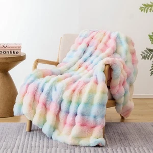 Faux Fur Throw Blanket for Couch Rabbit Fleece - Rainbow Fluffy Blanket for S... - Bild 1 von 7