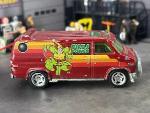 HOT WHEELS TEENAGE MUTANT NINJA TURTLES CUSTOM GMC PANEL VAN Raphael - Picture 1 of 8