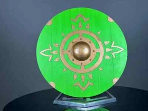 Escudo de madera Rohan Señor del Anillo auténtico cosplay y escudo usado en batalla - Imagen 1 de 5