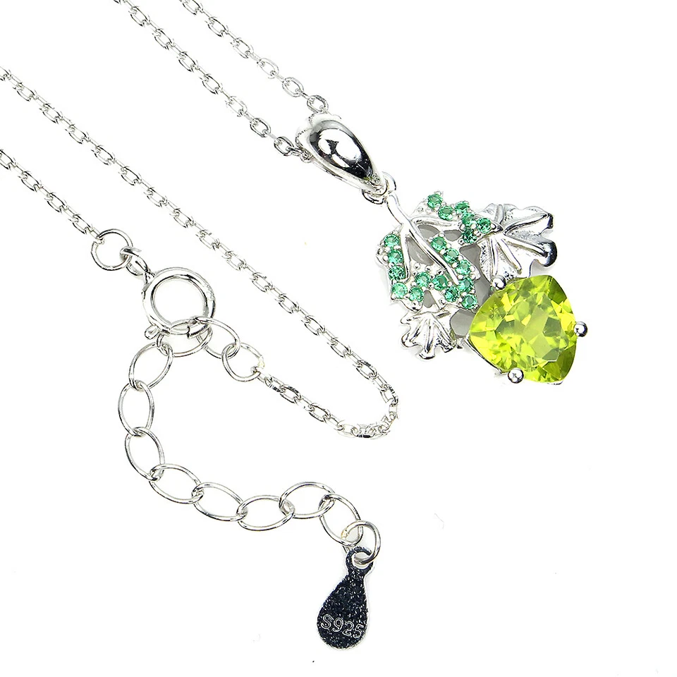 925 Sterling Silver Trilliant Peridot Simulated Cz Necklace 17ins - Image 1 of 4