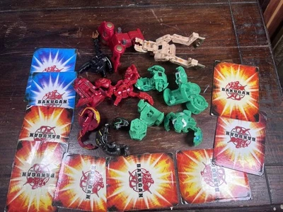 Lote de 10 Bakugan Brattle Brawlers con 4 cartas de puerta y 2 cartas de habilidad LEER DESC Foto 1 de 4