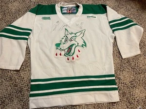 OHL Sudbury Wolves Reebok Alternate Jersey Sz Youth L/XL Autographed Green - Picture 1 of 4