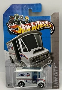 2013 Hot Wheels HW City HW City Works Bread Box #41 - Treasure Hunt - Picture 1 of 6