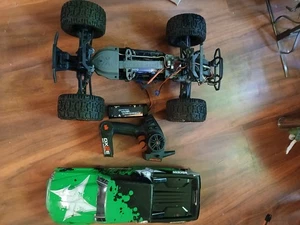 ECX Ruckus 1/10 2wd Remote Controlled Monster Truck Toy short track free shippin - Picture 1 of 7