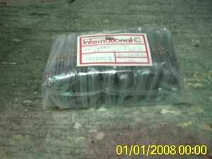 VINTAGE LOT 1000 470 OHM 1/2 WATT CARBON FILM WIDERSTÄNDE INTERNATIONAL HERGESTELLT IN DEN USA  - Bild 1 von 3