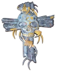 Resin Skull Cross - Picture 1 of 5