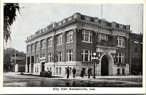 Postal sin usar de colección de Kendallville Indiana en el ayuntamiento de 1920 - Imagen 1 de 2