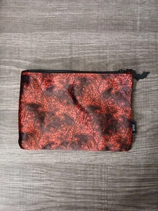 Ipsy Glam Bag October 2023 Velvet Red Black Halloween Bat Makeup Bag Only - Picture 1 of 4