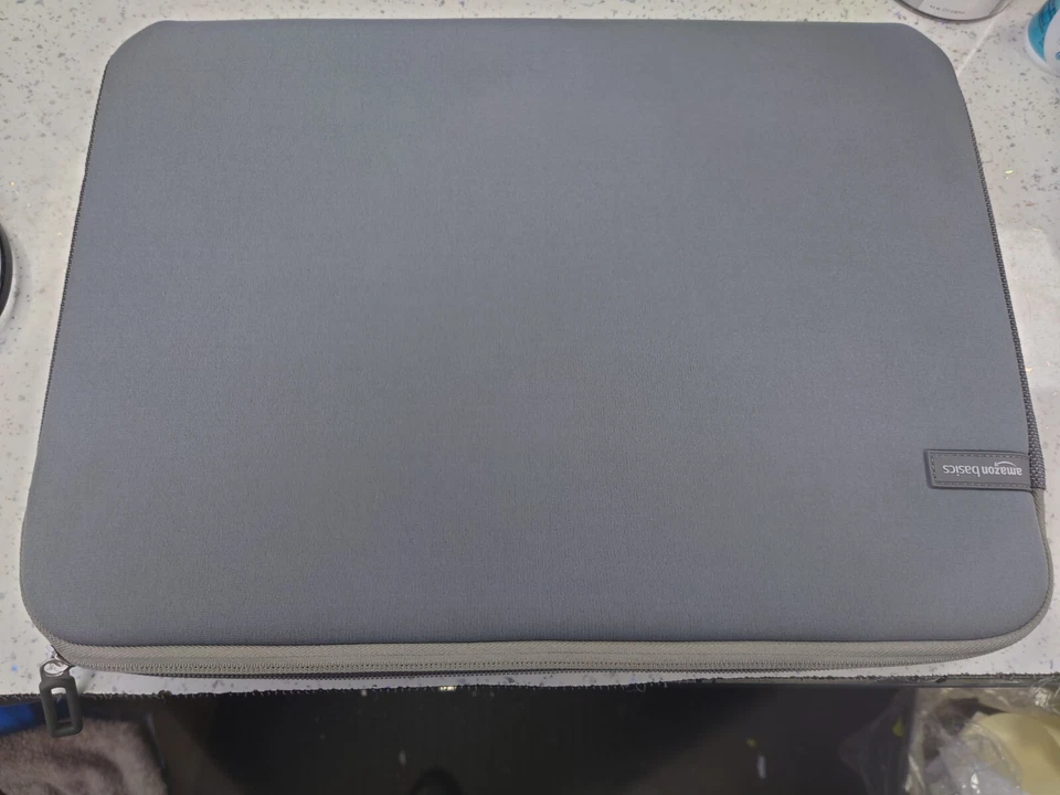 15.6 Inch Laptop Sleeve Zipped Grey - Image 1 of 1