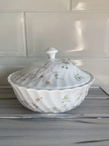 Wedgwood Campion Bone China Pot With Lid Trinket Dish Storage - Picture 1 of 5