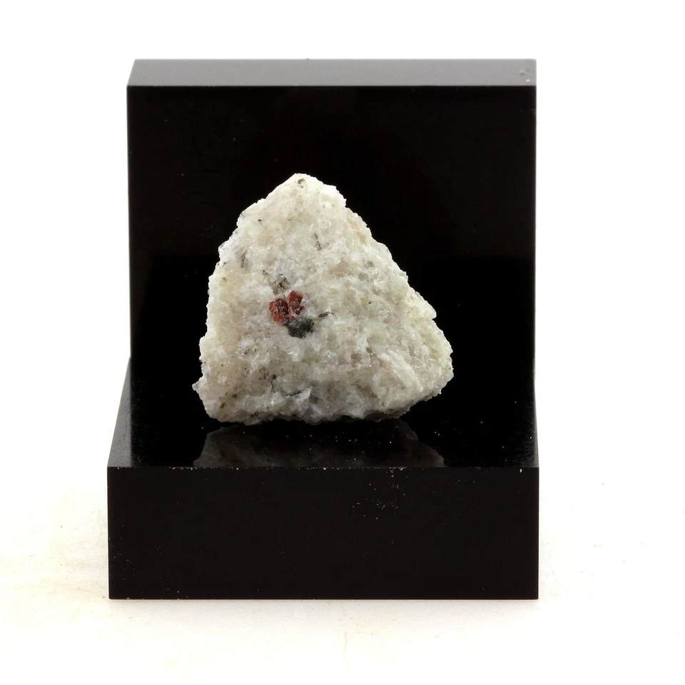 Esquisto granate. Willsboro 14,26 quilates, Nueva York, EE. UU. Foto 1 de 1