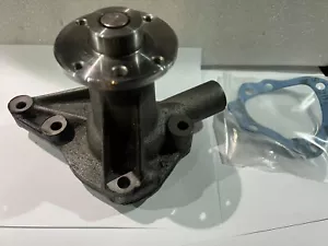 MGB 3 Bearing Engine Cast Iron Water pump & Gasket 1962-1964 Part number GWP115 - Picture 1 of 5