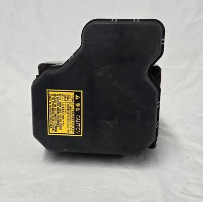 Conjunto de bomba de freno antibloqueo ABS Toyota Avalon 2005-2007 con deslizamiento y tracción OEM Foto 1 de 4