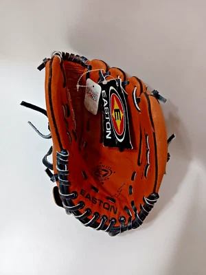 Easton 10 1/2" SLS105 Sandlot Series Baseball Glove RHT - Image 1 of 4