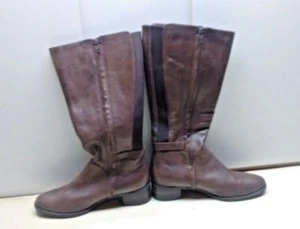 St. John's Bay Brown Leather Mid Calf Zip Back Strap riding Boot Women Shoe 8.5M - Picture 1 of 11