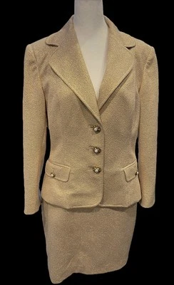 Blazer dorado vintage Dolce & Gabbana (talla 46) y falda (talla 46) conjunto de traje principios de la década de 2000 Foto 1 de 4