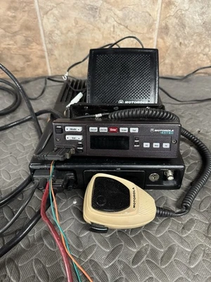 Motorola Astro Spectra Digital 136-174 MHz P25 Phase 1 Mobile,,, - Image 1 of 4