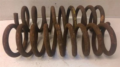 Par de molas helicoidais dianteiras para 68-72 Chevrolet Chevelle 4 portas - Imagem 1 de 4