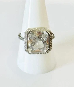 Bomb Party April 2025 Ring “Feels So Sweet” RG56511 Diamond CZ, Rhodium, Size 10 - Picture 1 of 9