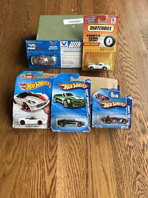 Matchbox and Hot Wheels Lot of 5 New in Box Die Cast - Image 1 of 4