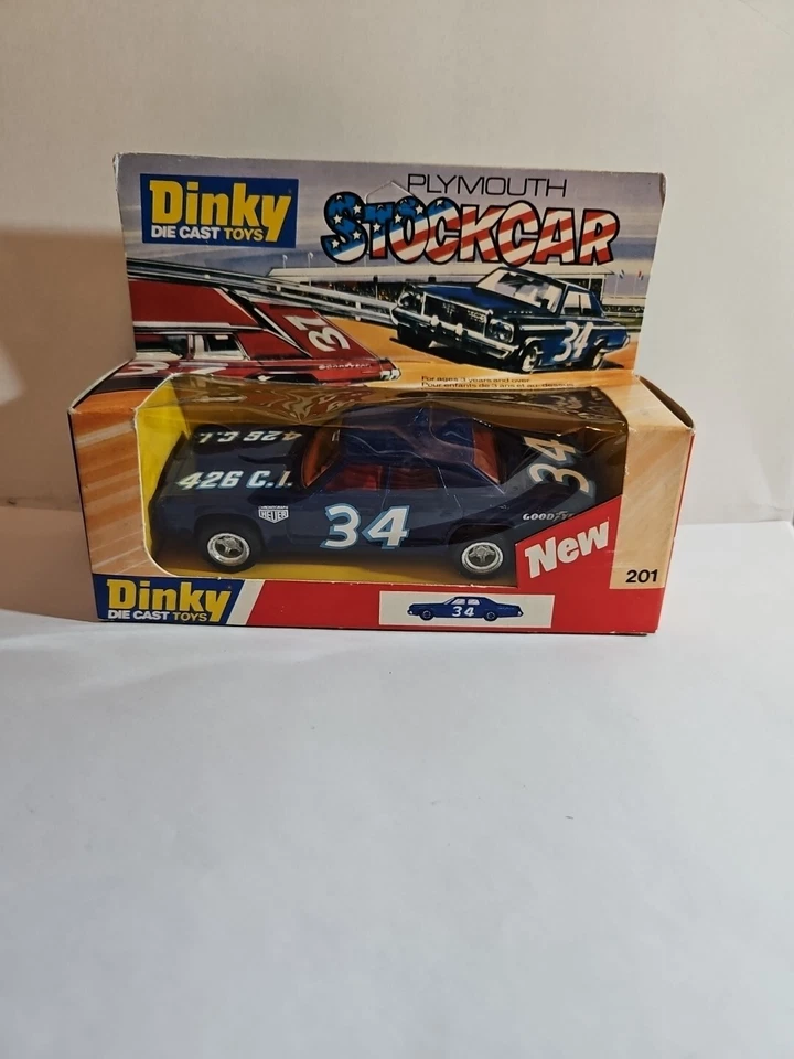 Dinky Toys 201 Plymouth Stock Car casi como nuevo en caja Foto 1 de 4