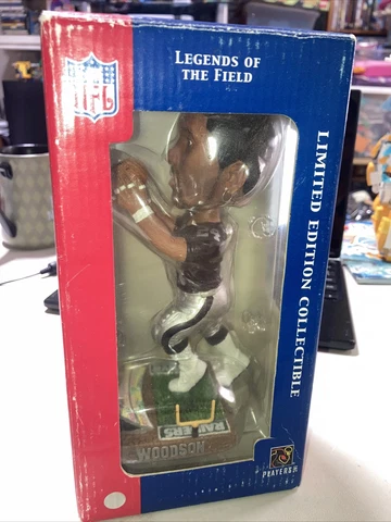 NEW Oakland Raiders NFL Legends Of The Field FOCO Bobblehead #900/5000 in Box Cover