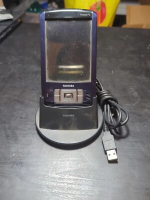 Toshiba Pocket PC e800 - WiFi Bluetooth Handheld PDA - See Pics/Desc - Untested - Image 1 of 3