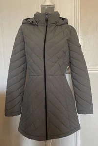 Women’s DKNY Grey Lightweight Puffer Jacket with Hood Size Small New - Picture 1 of 12