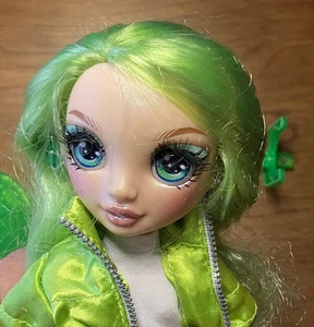 Rainbow High Jade Hunter Fashion Doll with doll stand green hair clothes - Picture 1 of 3