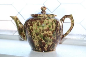 Tetera antigua Morton Woodland esponja amarilla años 1800 - Imagen 1 de 9