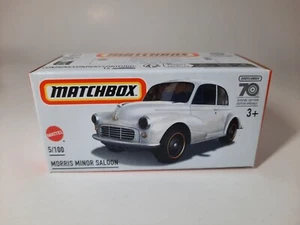 Matchbox 2024 Mattel Morris Minor Saloon 5/100 Box Modellino 1/64 - Foto 1 di 1