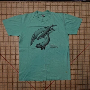 Vintage 80s Coastal Studies Provincetown Ma Whale Graphic T-Shirt Gr. L - Bild 1 von 8