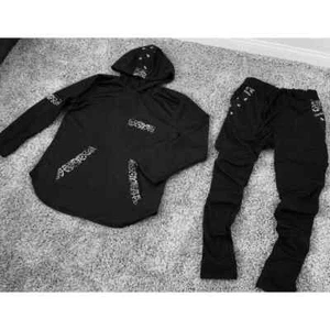 Conjunto de camisa con capucha y pantalones jogger de manga larga con ribete de bandana negra para hombre talla M - Imagen 1 de 2