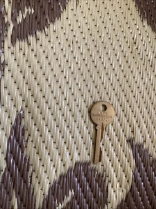 Vintage US Post Office Key Mail USPS PO Box 64372 American Lock Co - Picture 1 of 2