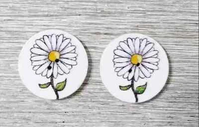 flower daisy wood buttons sewing 2 holes 3/4 inch (set #4) 2pc - Image 1 of 2