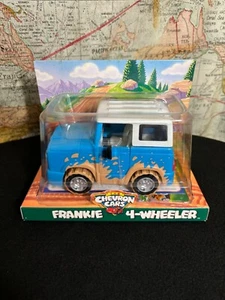 2000 The Chevron Cars Frankie 4-Wheeler Neu in OVP Spielzeugauto - Bild 1 von 8