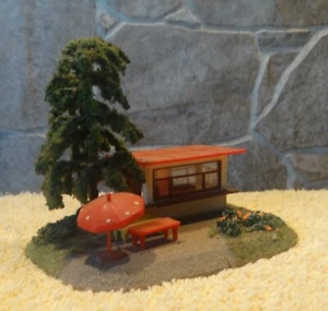 NOCH   xxxx    (Spur H0)   Kiosk - fertig gebaut - Modell 2 - Bild 1 von 6