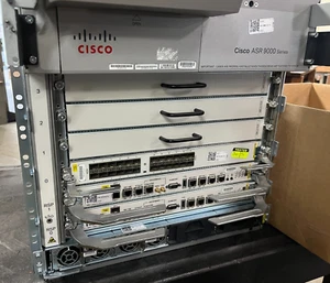 Cisco ASR9006-AC-V2 Router 2x A9K-RSP440-TR 1x A9K-24X10GE-TR 1y Warranty - Afbeelding 1 van 4
