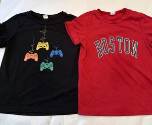 Paquete De Dos Camisetas SHEIN Talla 6Y Para Niños Usado Negras Juegos Y Rojas Boston - Imagen 1 de 6