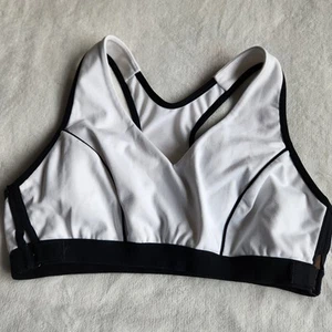 White Shock Absorber Sports Bra Medium Support Wire Free, Size 38B B4246 - Picture 1 of 5