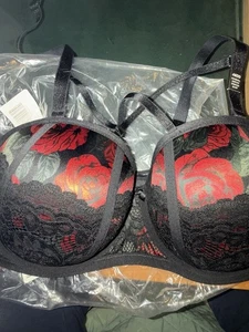 Torrid BH 46 DD Bombshell Everyday Trägerlos Boost Schwarz Spitze Über Roten Rosen - Bild 1 von 4