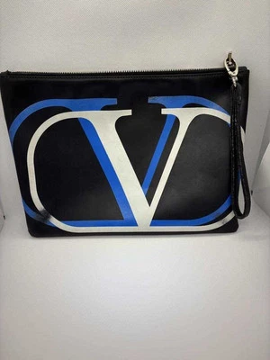 Valentino Garavani Clutch Bag Gradient V Logo Leather Black Authenticated USED - Image 1 of 4