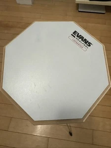 Evans Real Feel Attacktile Drum Pad 10" Scholastic Pack - Picture 1 of 2