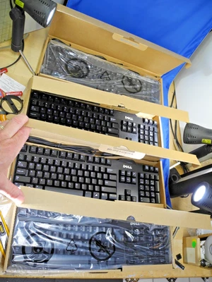 (4) Dell SK-8115 L100 104-Key USB Wired Standard Keyboard 0DJ331 0RH659 Genuine - Image 1 of 4