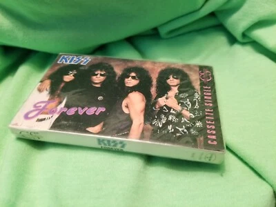 Kiss  Forever FACTORY SEALED Cassette Tape Single Like IGS Foto 1 de 4